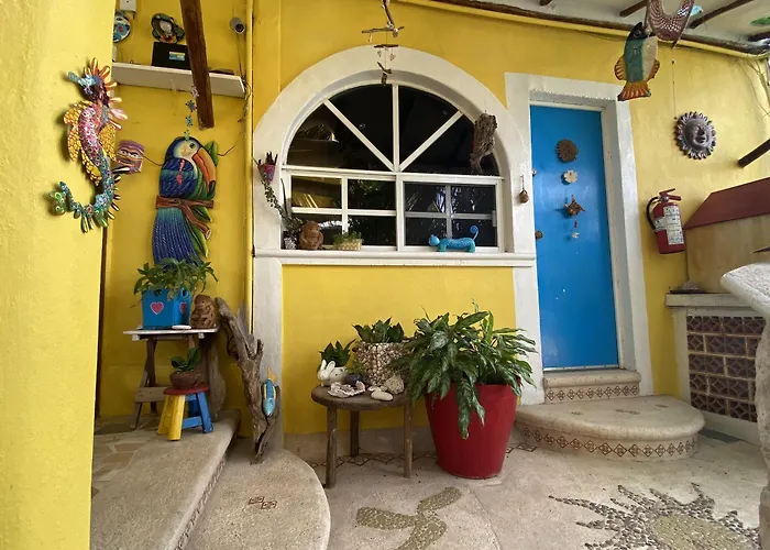 Maison Hotel 3*